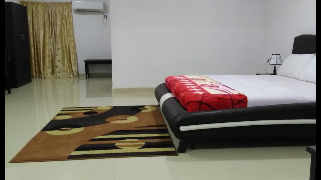 Tahir Guest Palace Кано Экстерьер фото